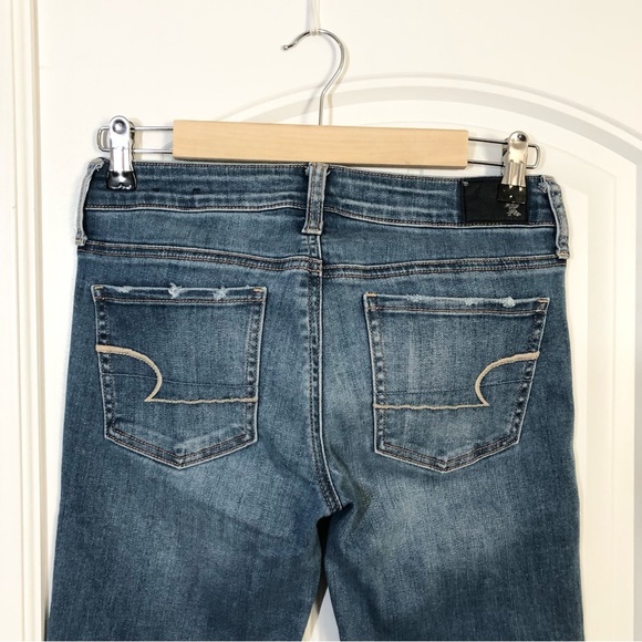 American Eagle Outfitters Ripped & Patched Denim Super Stretch Jegging 4 Short - Picture 6 of 16